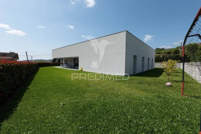 Moradia T4 para Venda em Este (São Pedro e São Mamede)