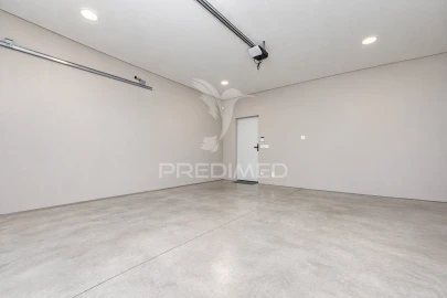 Moradia T4 para Venda em Este (São Pedro e São Mamede)