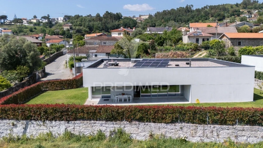 Moradia T4 para Venda em Este (São Pedro e São Mamede)