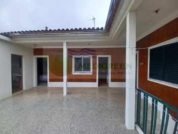 Moradia T3 para Venda em Rocas do Vouga