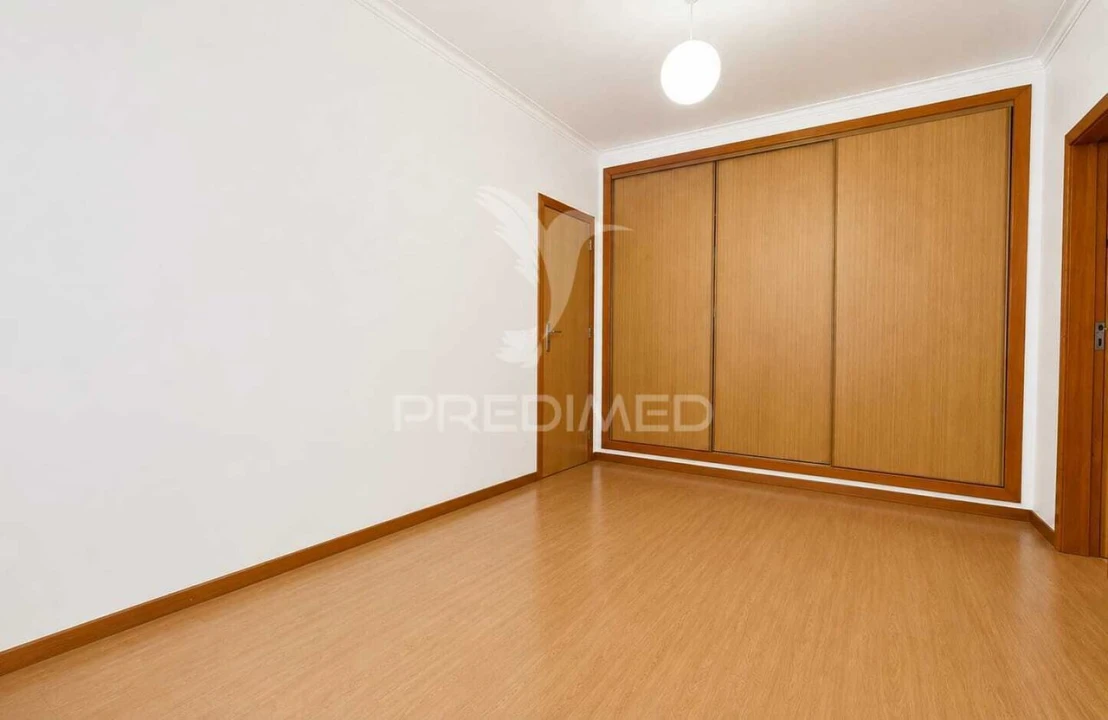 Apartamento T3 para Venda em Rio Maior Foto 9
