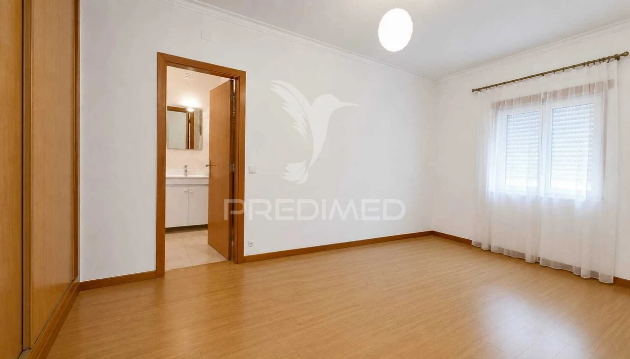Apartamento T3 para Venda em Rio Maior Foto 8