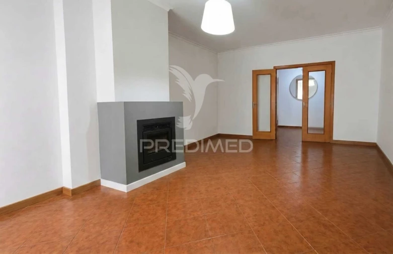 Apartamento T3 para Venda em Rio Maior Foto 3