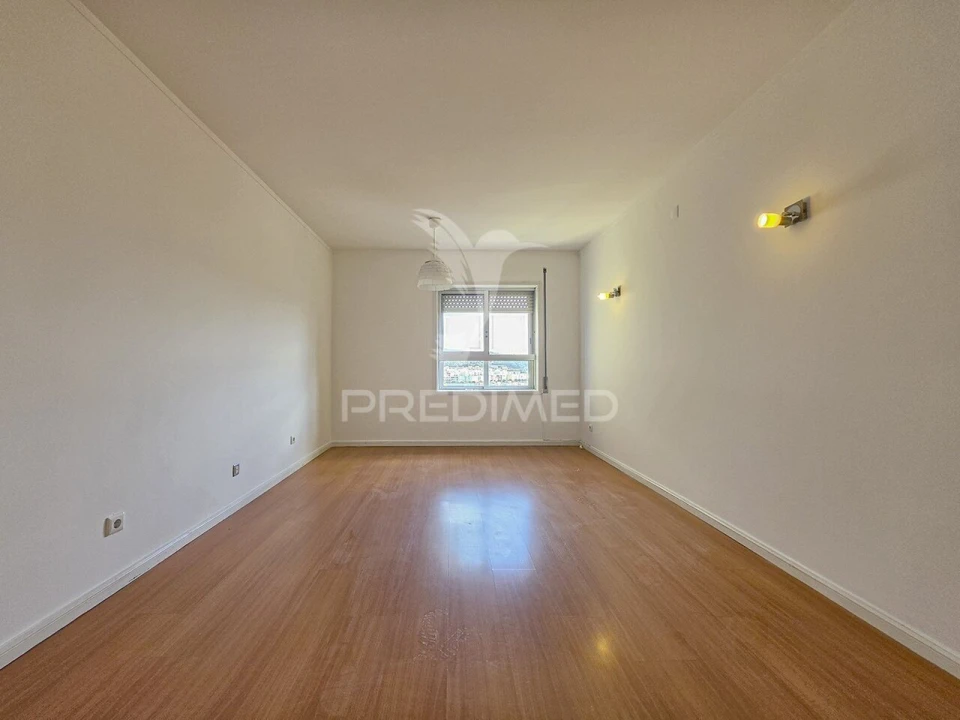 Apartamento T3 para Venda em Braga (Maximinos, Sé e Cividade) Foto 24