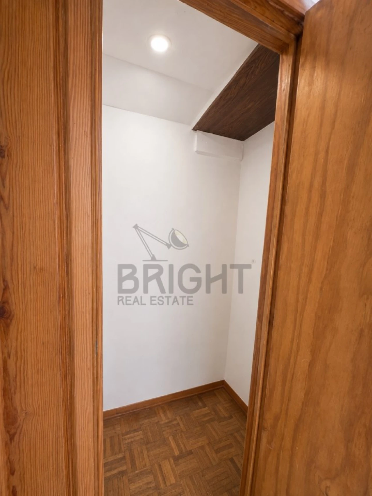 Apartamento T1 para Venda em Algueirão-Mem Martins Foto 9