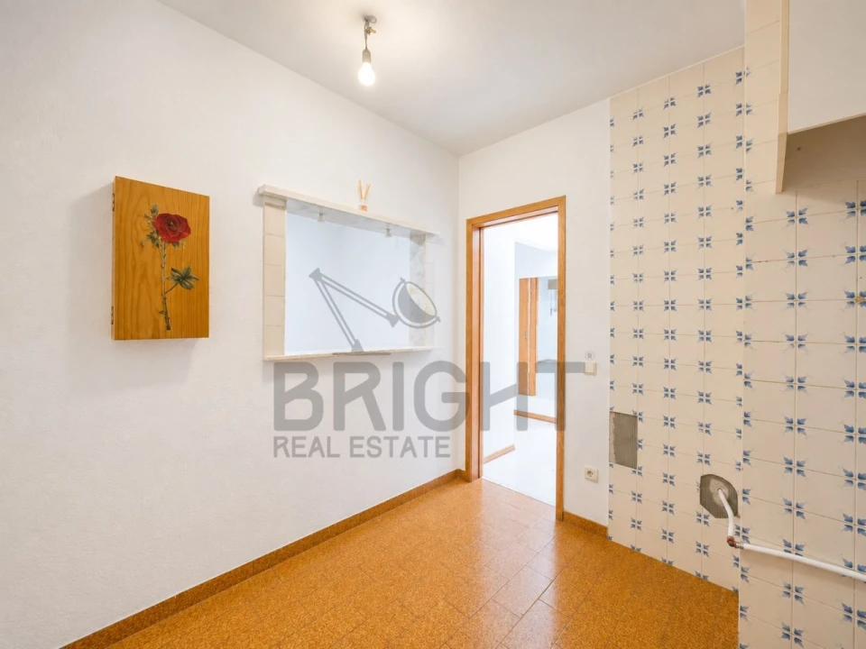 Apartamento T1 para Venda em Algueirão-Mem Martins Foto 15