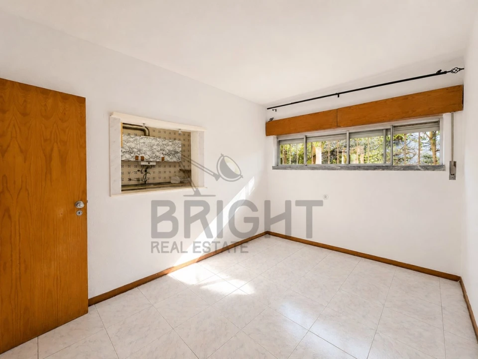 Apartamento T1 para Venda em Algueirão-Mem Martins Foto 11