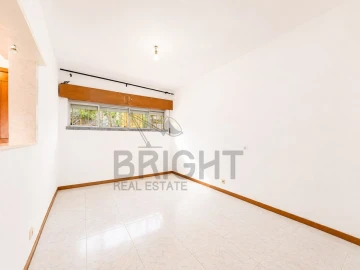Apartamento T1 para Venda em Algueirão-Mem Martins