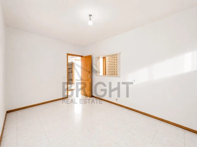 Apartamento T1 para Venda em Algueirão-Mem Martins Foto 14