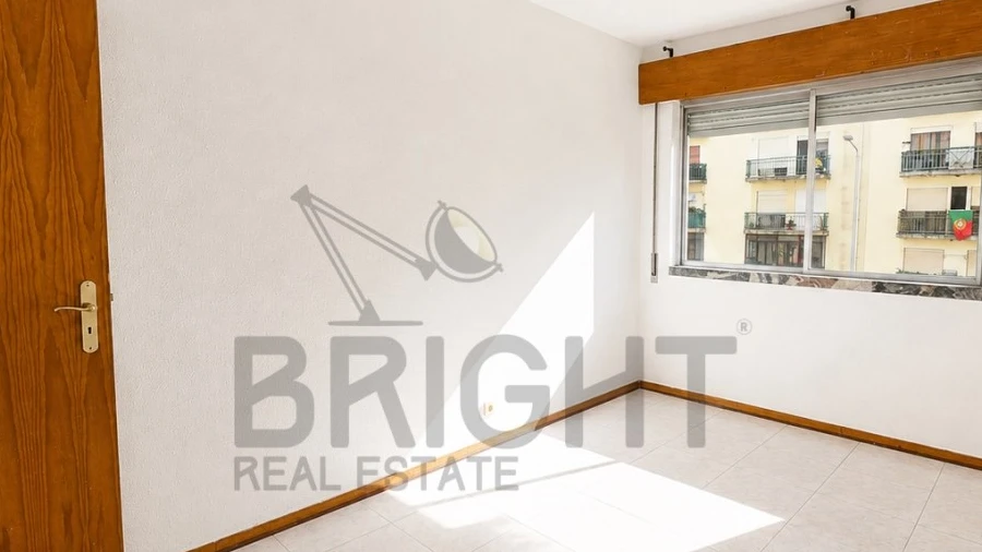 Apartamento T1 para Venda em Algueirão-Mem Martins