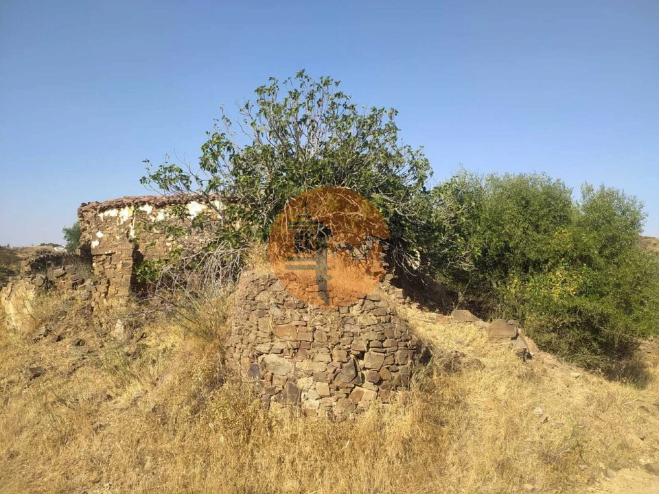 Moradia T0 para Venda em Odeleite Foto 18