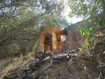 Moradia T0 para Venda em Odeleite