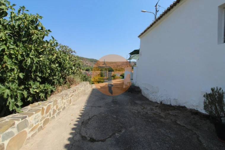 Moradia T2 para Venda em Odeleite Foto 31