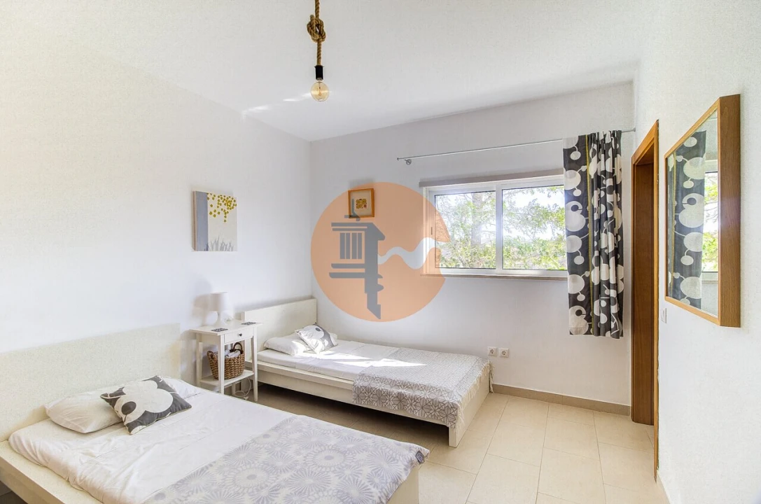Moradia T4 para Venda em Conceição e Cabanas de Tavira Foto 10