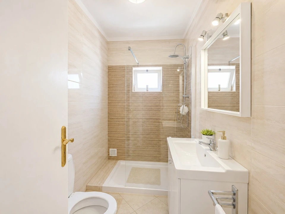 Apartamento T1 para Venda em Portimão Foto 13
