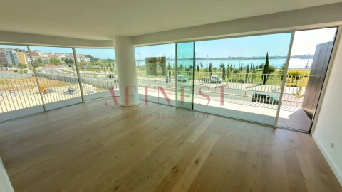 Apartamento T3 para Arrendamento em Alto do Seixalinho, Santo André e Verderena