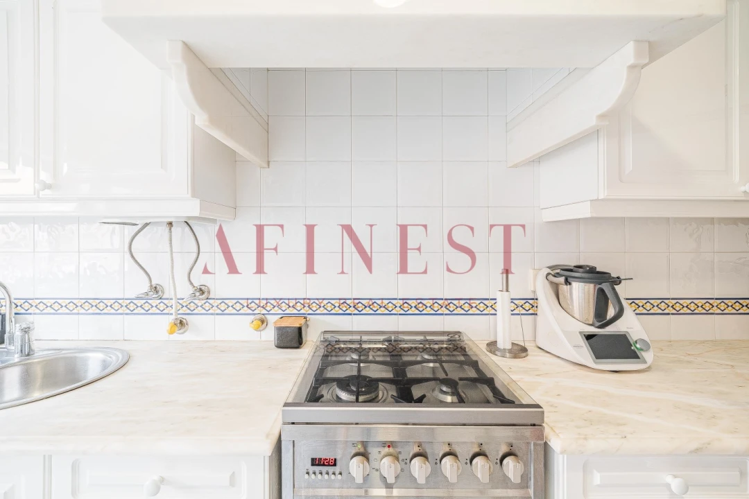 Apartamento T4 para Venda em Carcavelos e Parede Foto 17