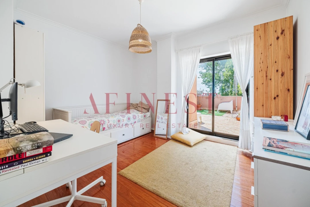 Apartamento T4 para Venda em Carcavelos e Parede Foto 50