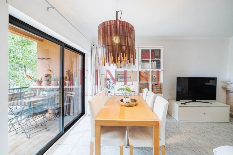 Apartamento T4 para Venda em Carcavelos e Parede Foto 6