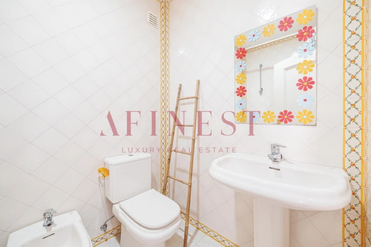 Apartamento T4 para Venda em Carcavelos e Parede Foto 48