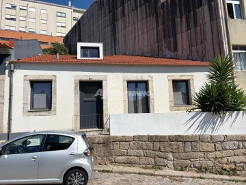 Moradia T2 para Arrendamento em Cedofeita, Santo Ildefonso, Sé, Miragaia, São Nicolau e Vitória
