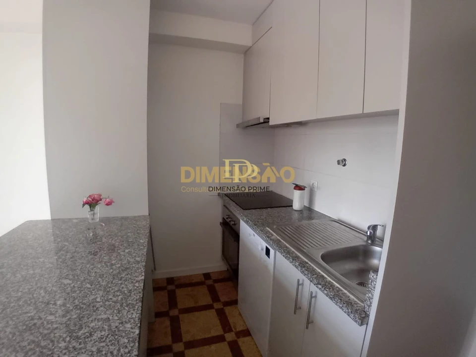 Apartamento T1 para Arrendamento em Cedofeita, Santo Ildefonso, Sé, Miragaia, São Nicolau e Vitória Foto 5