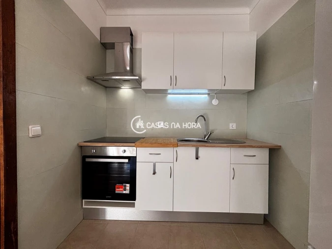 Apartamento T1 para Arrendamento em Viseu Foto 2