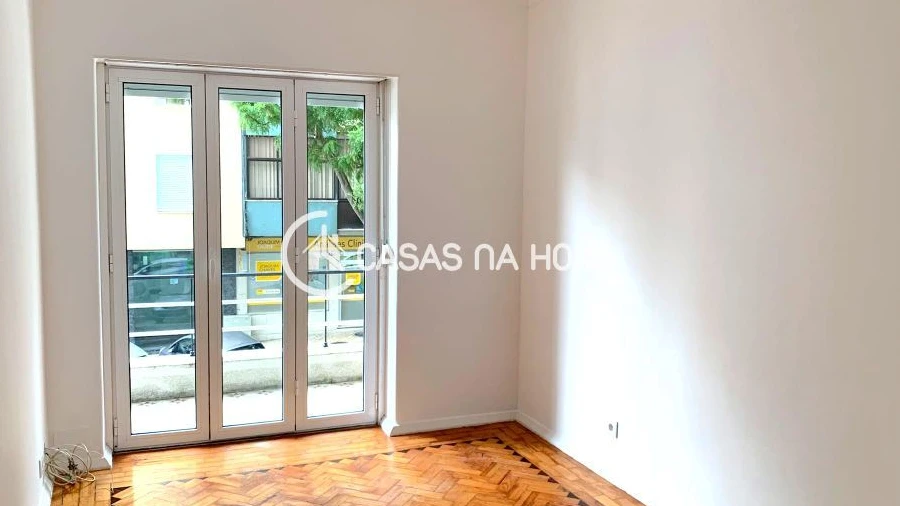Apartamento T2 para Arrendamento em Almada, Cova da Piedade, Pragal e Cacilhas