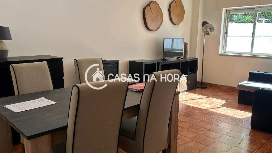 Apartamento T2 para Arrendamento em Seixal, Arrentela e Aldeia de Paio Pires