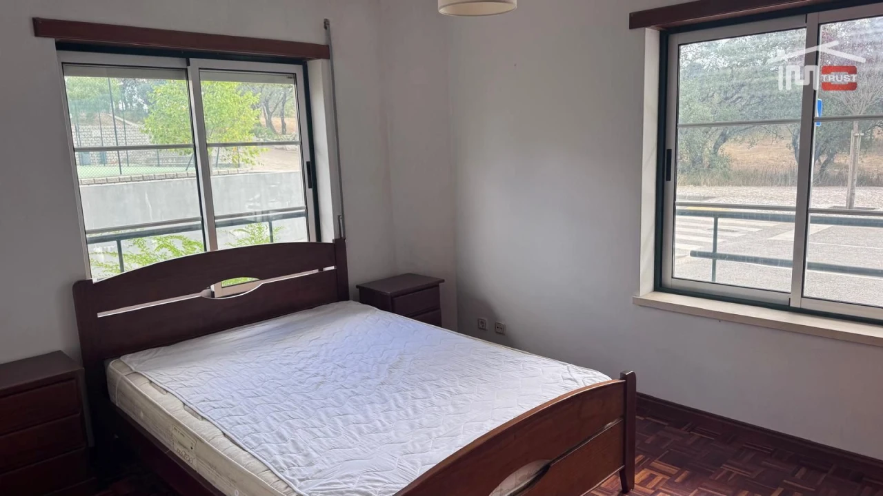 Apartamento T1 para Arrendamento em Fatima Foto 12