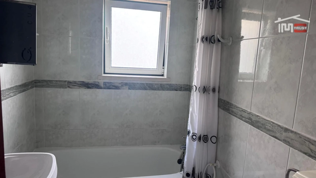 Apartamento T1 para Arrendamento em Fatima Foto 13