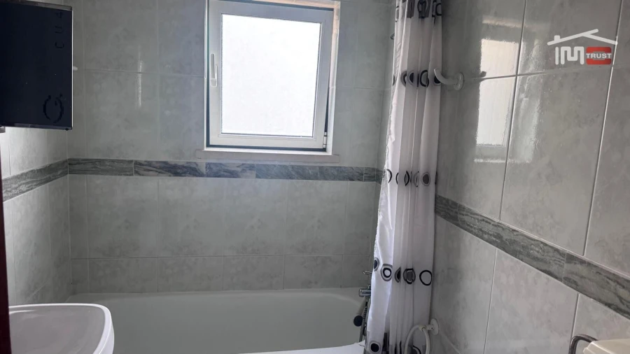 Apartamento T1 para Arrendamento em Fatima Foto 13