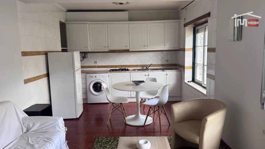 Apartamento T1 para Arrendamento em Fatima