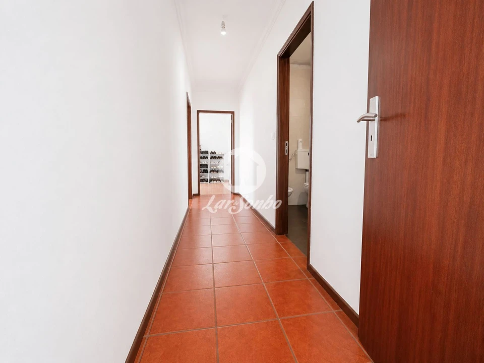 Apartamento T2 para Venda em Arcozelo Foto 14