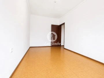 Apartamento T2 para Venda em Arcozelo