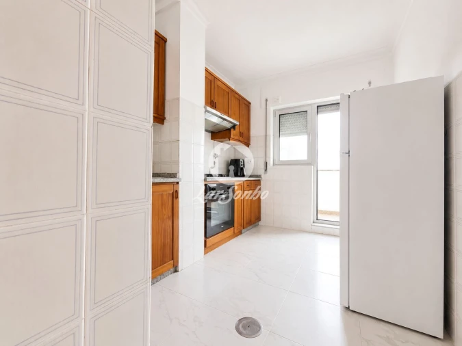 Apartamento T2 para Venda em Arcozelo Foto 6
