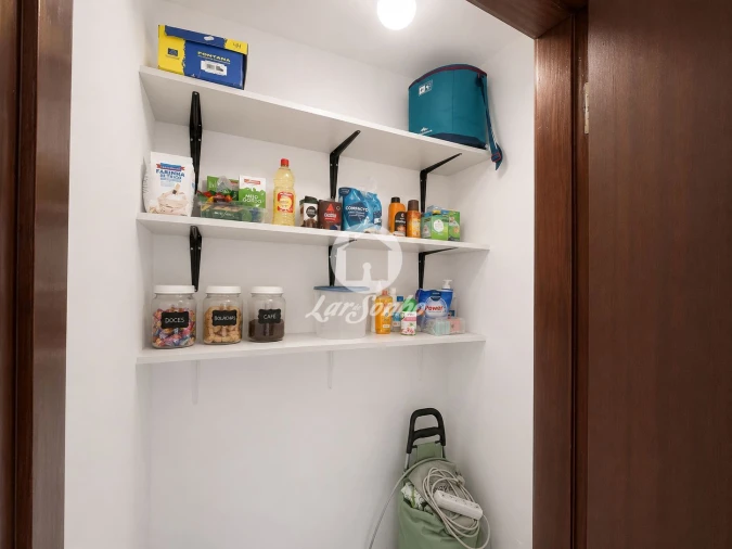 Apartamento T2 para Venda em Arcozelo Foto 11