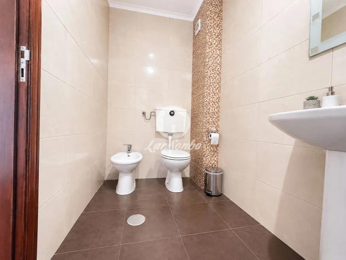 Apartamento T2 para Venda em Arcozelo Foto 16