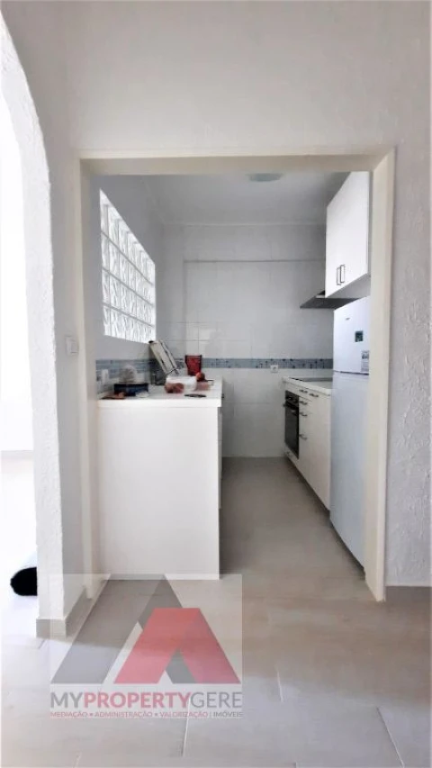 Apartamento T1 para Arrendamento em Silveira