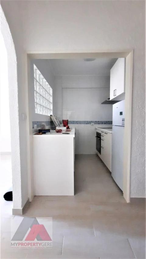 Apartamento T1 para Arrendamento em Silveira