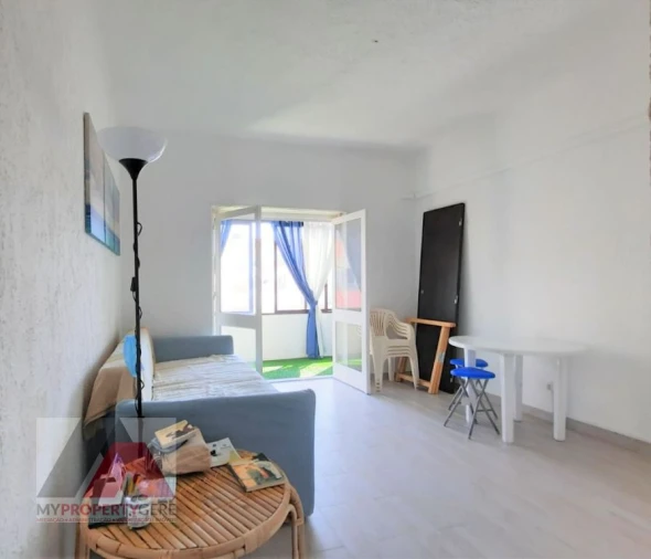 Apartamento T1 para Arrendamento em Silveira Foto 9