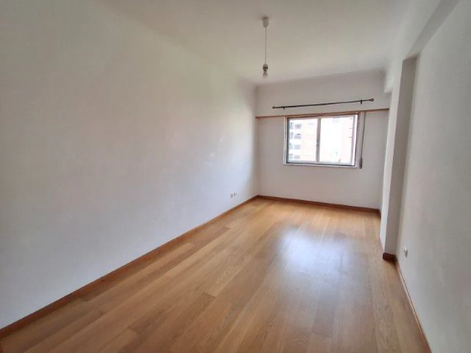Apartamento T2 para Arrendamento em Cacém e São Marcos Foto 6