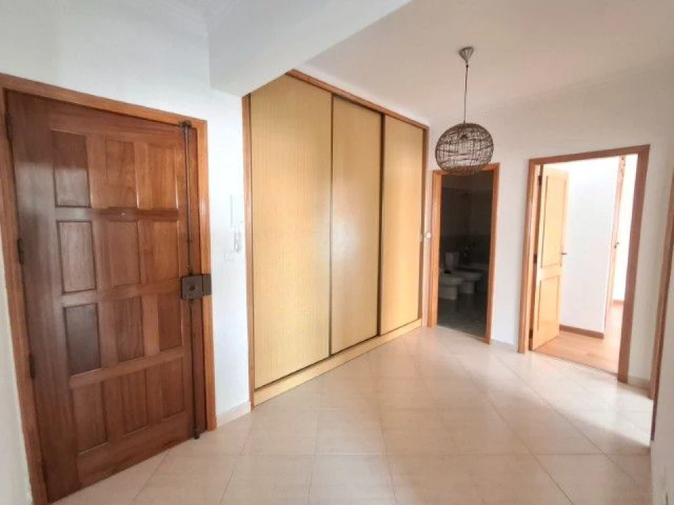 Apartamento T2 para Arrendamento em Cacém e São Marcos Foto 9