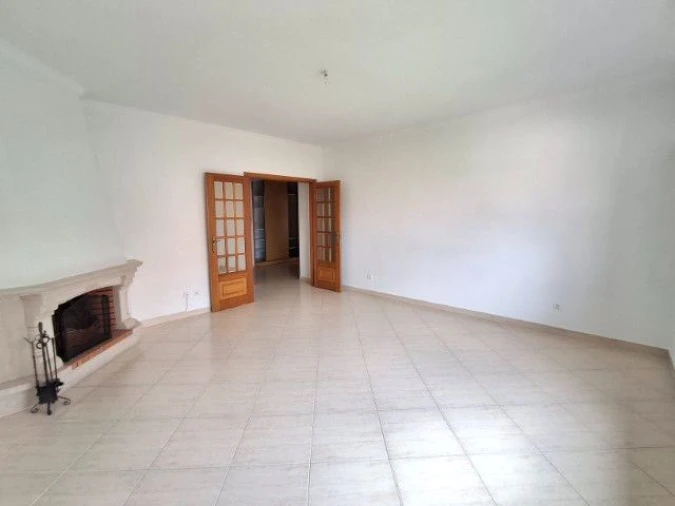 Apartamento T2 para Arrendamento em Cacém e São Marcos Foto 2
