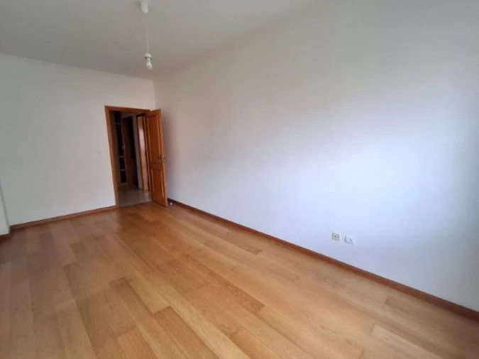 Apartamento T2 para Arrendamento em Cacém e São Marcos Foto 7