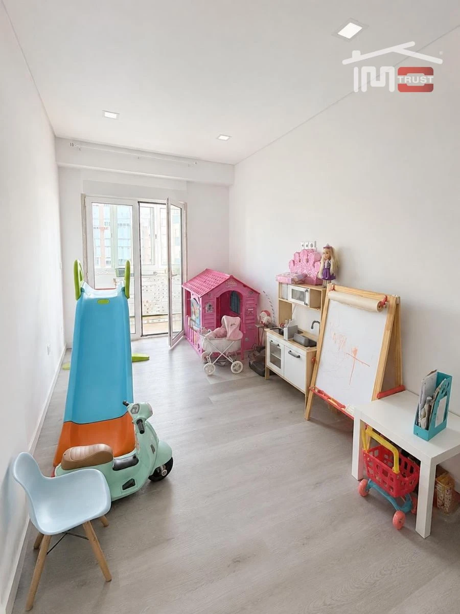 Apartamento T4 para Venda em Mina de Água Foto 12