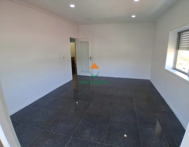 Apartamento T3 para Venda em Fânzeres e São Pedro da Cova Foto 4
