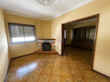 Moradia T4 para Venda em Arcos e Mogofores