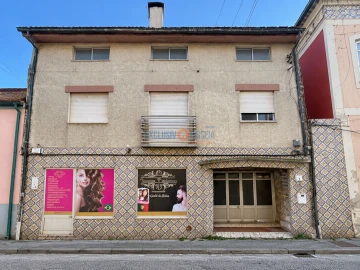 Moradia T4 para Venda em Arcos e Mogofores