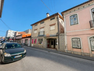 Moradia T4 para Venda em Arcos e Mogofores